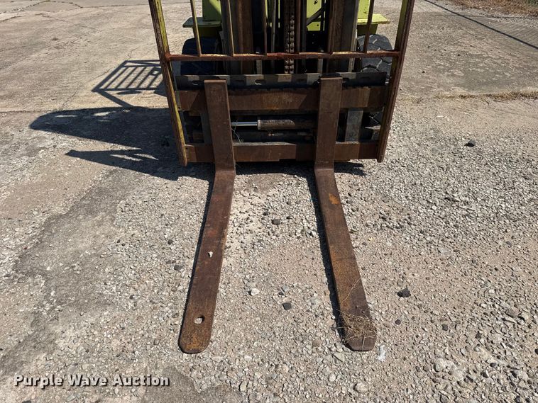image for item FC4086 Clark GPS20WC forklift