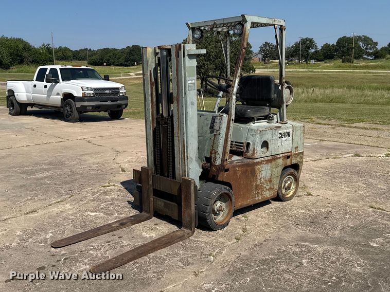 Clark C500-45 forklift