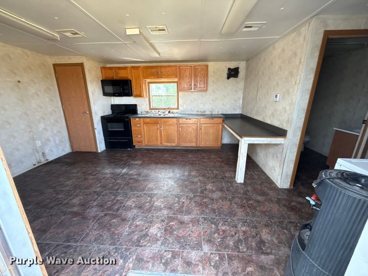 image for item FC4089 Meritech skid mounted living quarters