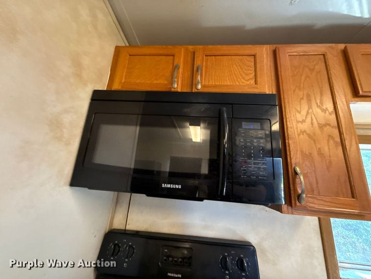 image for item FC4089 Meritech skid mounted living quarters