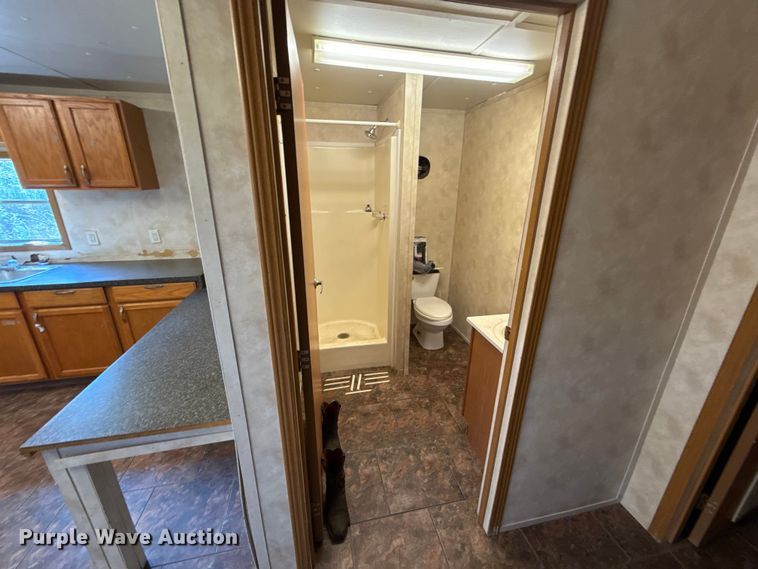 image for item FC4089 Meritech skid mounted living quarters