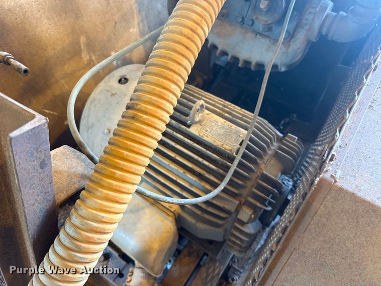 image for item FC4106 Curtis air compressor