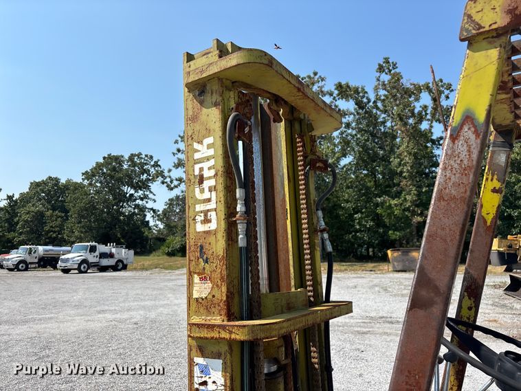 image for item FG0550 Clark C500-50 forklift