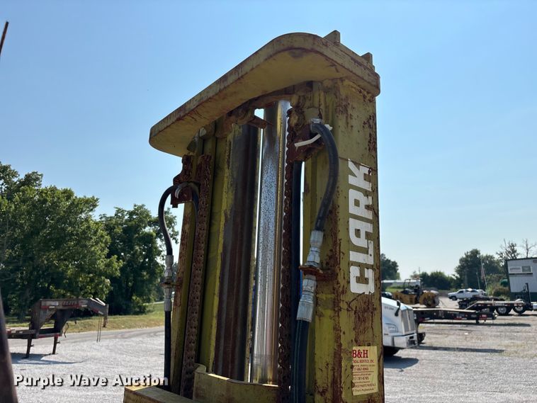 image for item FG0550 Clark C500-50 forklift