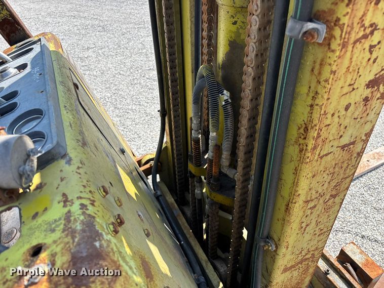 image for item FG0550 Clark C500-50 forklift
