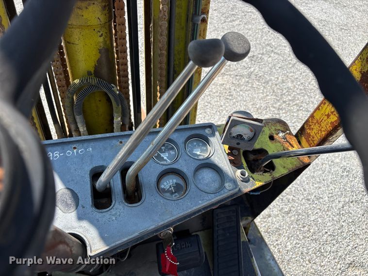 image for item FG0550 Clark C500-50 forklift