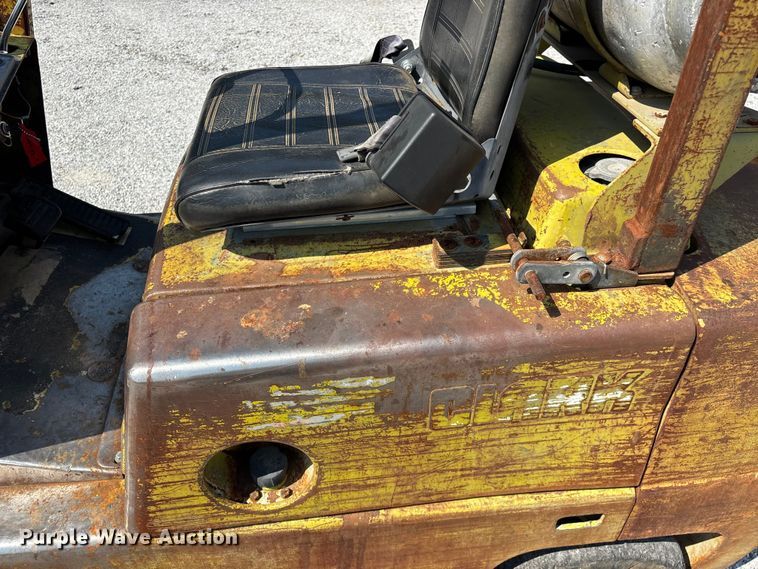 image for item FG0550 Clark C500-50 forklift