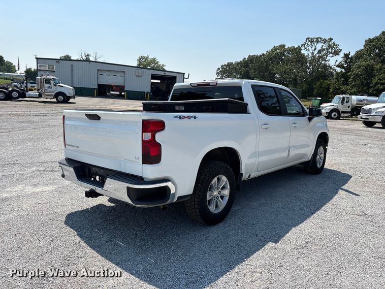 image for item FG0556 2021 Chevrolet Silverado 1500 Crew Cab pickup truck