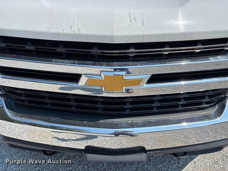 image for item FG0556 2021 Chevrolet Silverado 1500 Crew Cab pickup truck