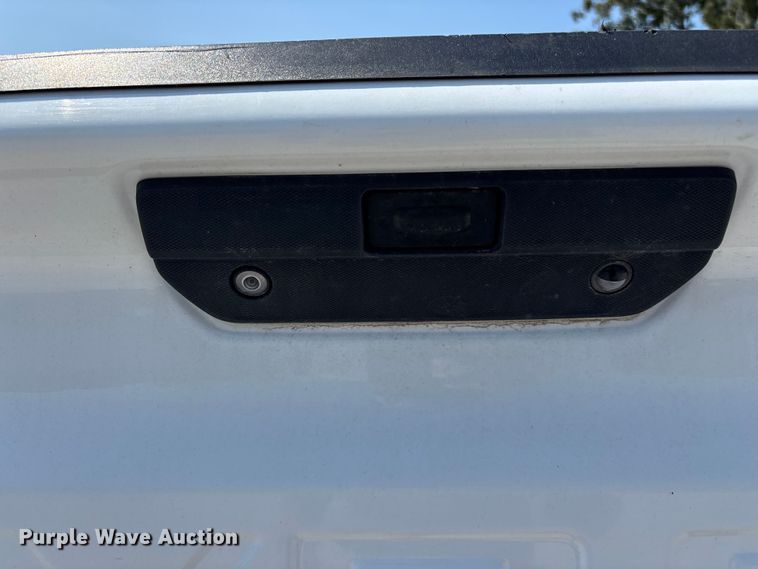 image for item FG0556 2021 Chevrolet Silverado 1500 Crew Cab pickup truck