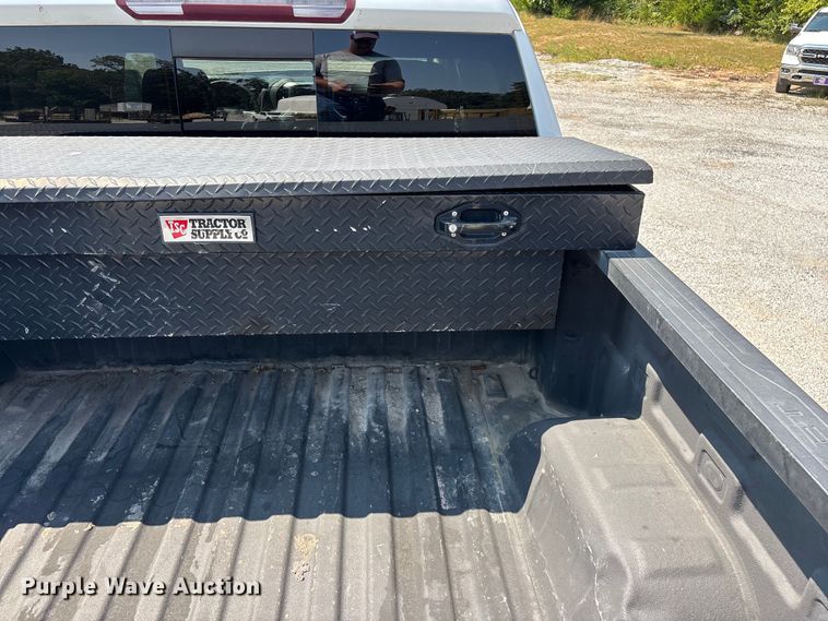 image for item FG0556 2021 Chevrolet Silverado 1500 Crew Cab pickup truck