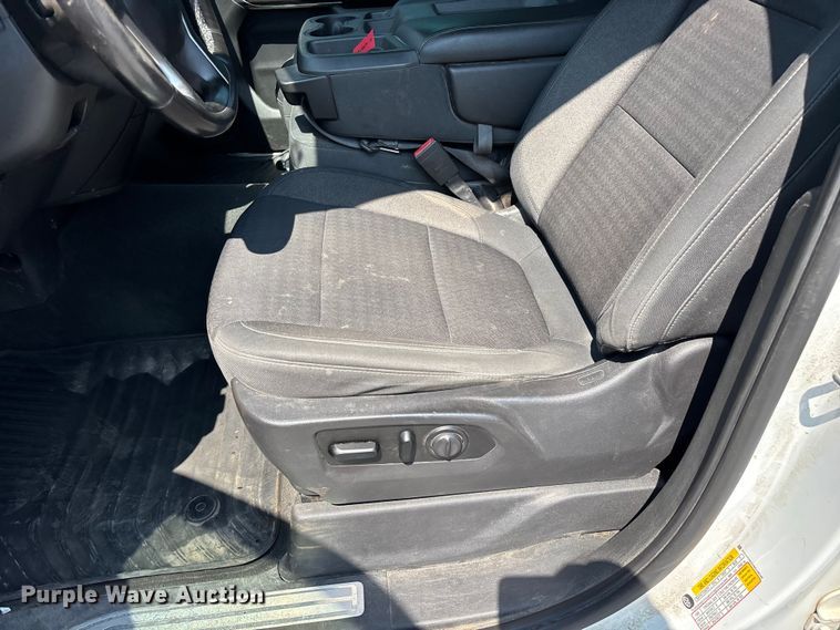 image for item FG0556 2021 Chevrolet Silverado 1500 Crew Cab pickup truck