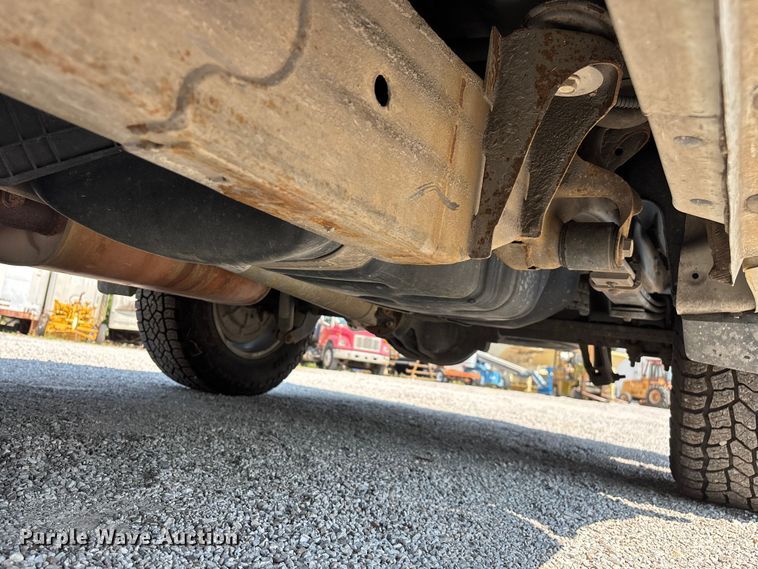 image for item FG0556 2021 Chevrolet Silverado 1500 Crew Cab pickup truck
