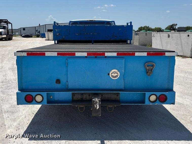 image for item FG0557 2012 Ford F550 Super Duty XL flatbed truck