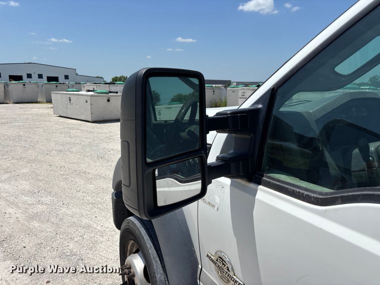 image for item FG0557 2012 Ford F550 Super Duty XL flatbed truck