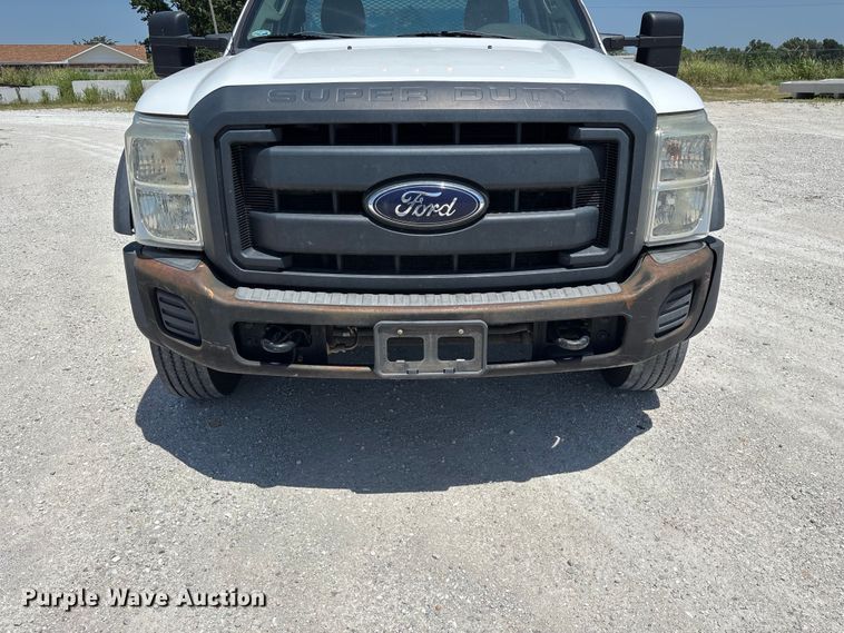 image for item FG0557 2012 Ford F550 Super Duty XL flatbed truck