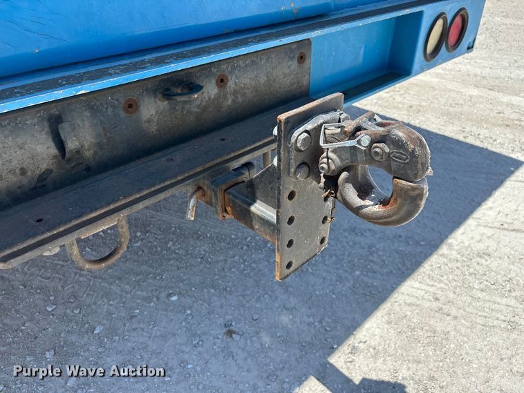 image for item FG0557 2012 Ford F550 Super Duty XL flatbed truck