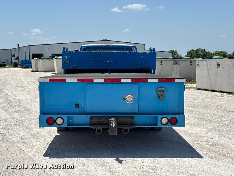 image for item FG0557 2012 Ford F550 Super Duty XL flatbed truck