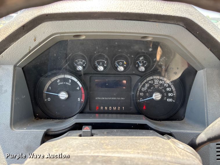 image for item FG0557 2012 Ford F550 Super Duty XL flatbed truck