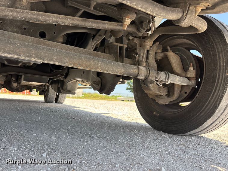 image for item FG0557 2012 Ford F550 Super Duty XL flatbed truck