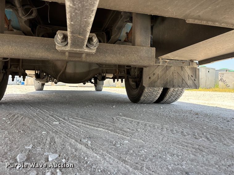 image for item FG0557 2012 Ford F550 Super Duty XL flatbed truck