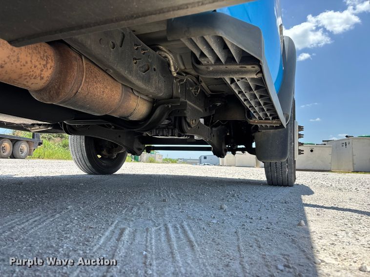 image for item FG0557 2012 Ford F550 Super Duty XL flatbed truck
