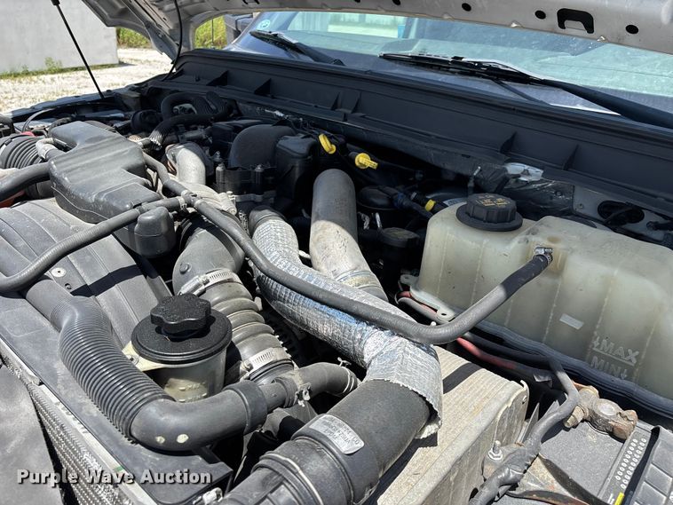 image for item FG0557 2012 Ford F550 Super Duty XL flatbed truck