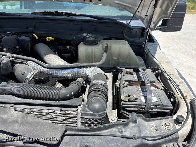 image for item FG0557 2012 Ford F550 Super Duty XL flatbed truck