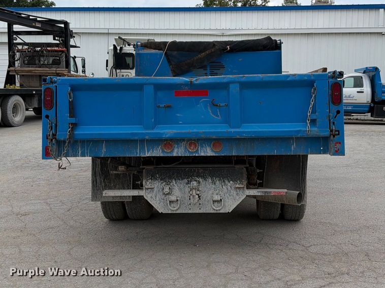 image for item FH6178 2021 GMC Sierra 3500HD dump bed pickup truck