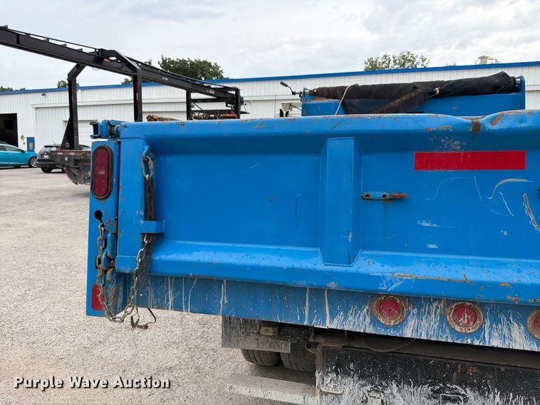 image for item FH6178 2021 GMC Sierra 3500HD dump bed pickup truck