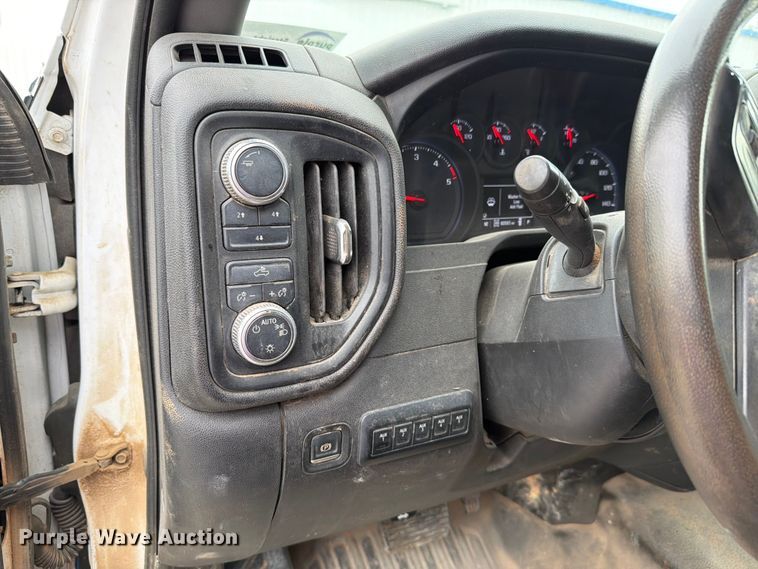 image for item FH6178 2021 GMC Sierra 3500HD dump bed pickup truck