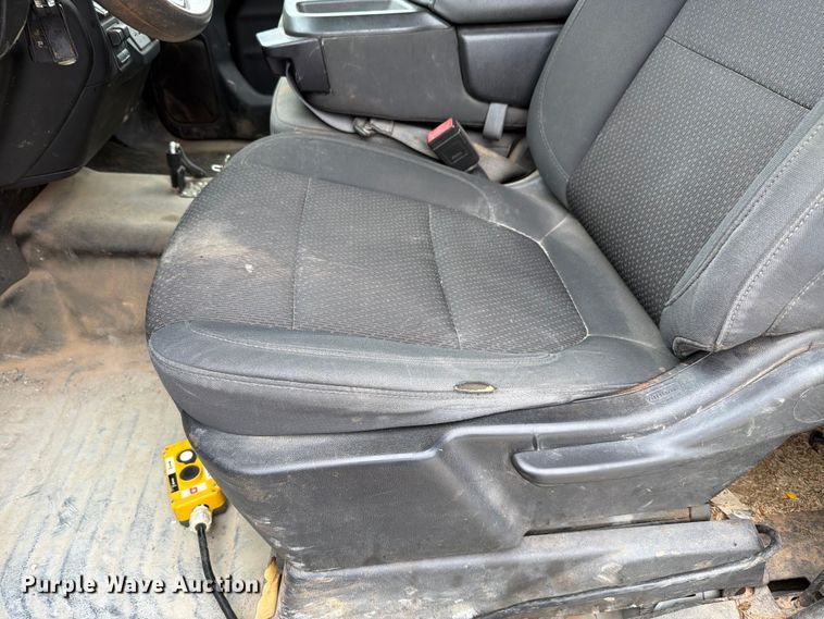 image for item FH6178 2021 GMC Sierra 3500HD dump bed pickup truck