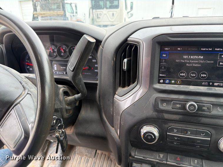 image for item FH6178 2021 GMC Sierra 3500HD dump bed pickup truck
