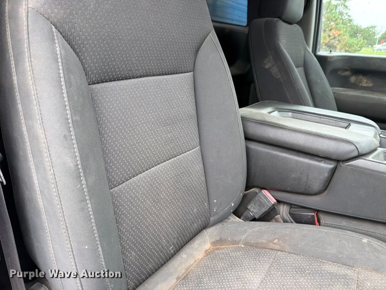 image for item FH6178 2021 GMC Sierra 3500HD dump bed pickup truck