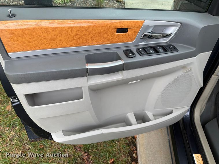 image for item FH6244 2008 Chrysler Town & Country Limited  handicap accessible van