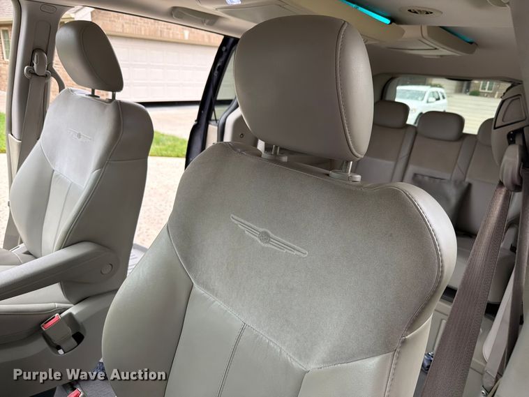 image for item FH6244 2008 Chrysler Town & Country Limited  handicap accessible van