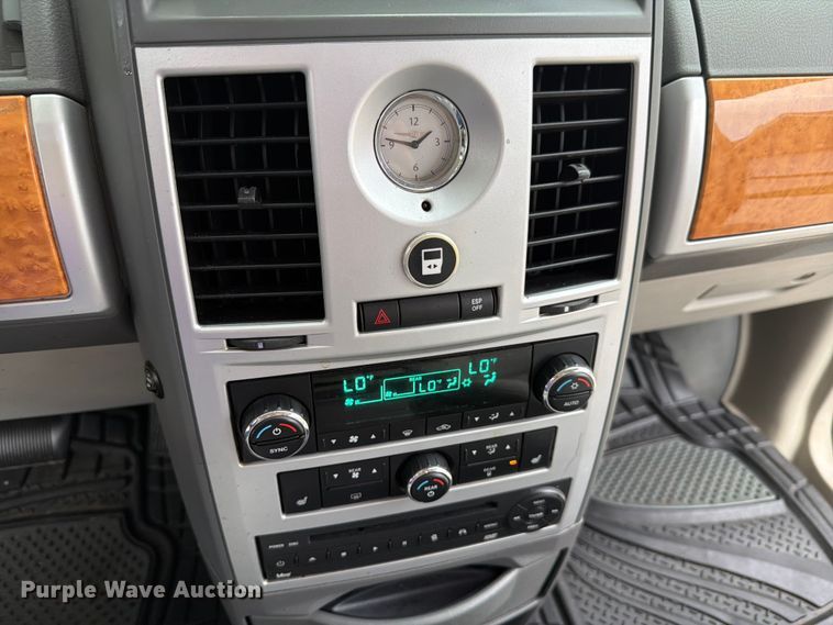 image for item FH6244 2008 Chrysler Town & Country Limited  handicap accessible van