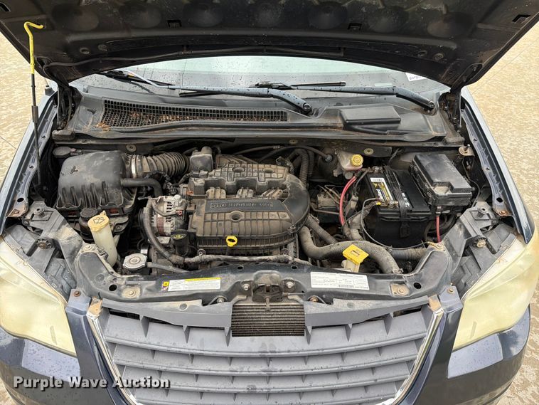 image for item FH6244 2008 Chrysler Town & Country Limited  handicap accessible van