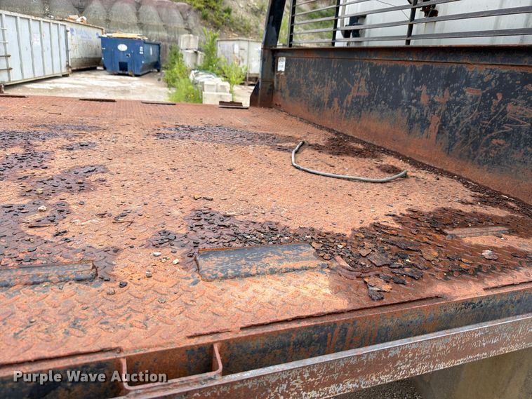 image for item FH6245 1994 International 8100 flatbed truck