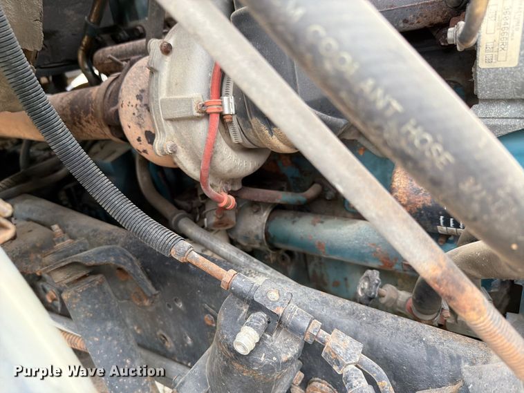 image for item FH6245 1994 International 8100 flatbed truck