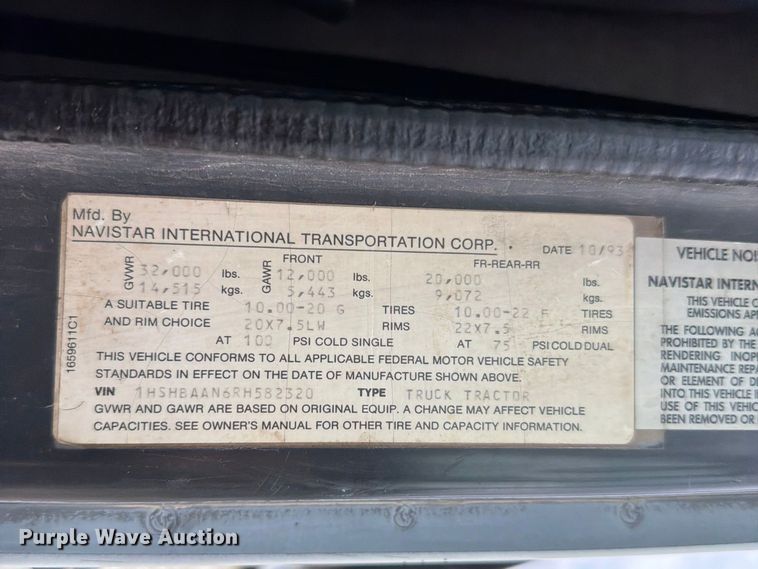 image for item FH6245 1994 International 8100 flatbed truck