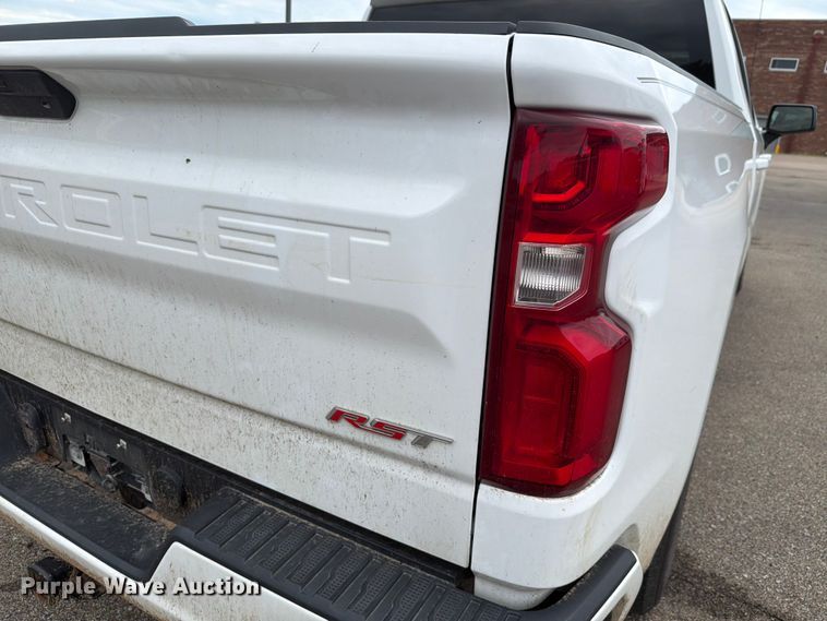 image for item FH6247 2021 Chevrolet Silverado 1500 RST Crew Cab pickup truck