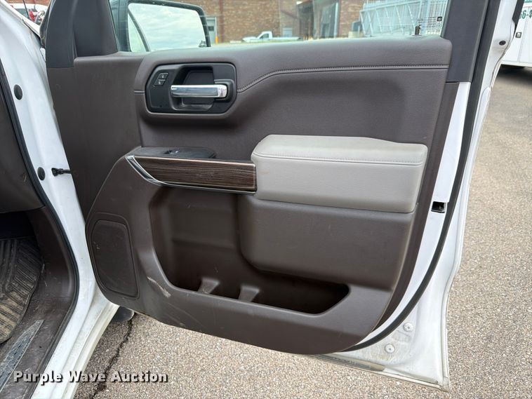 image for item FH6247 2021 Chevrolet Silverado 1500 RST Crew Cab pickup truck
