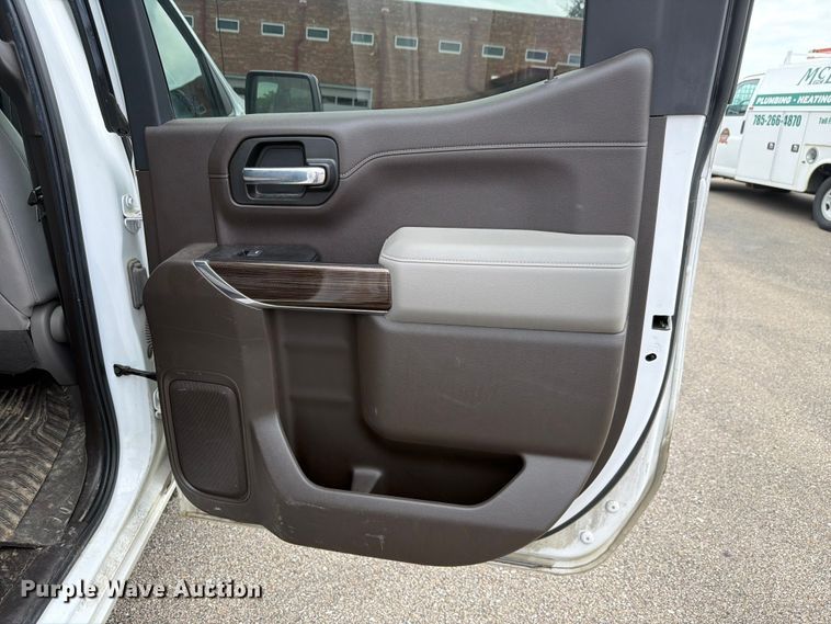 image for item FH6247 2021 Chevrolet Silverado 1500 RST Crew Cab pickup truck