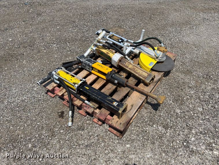 image for item FI0299 Tools