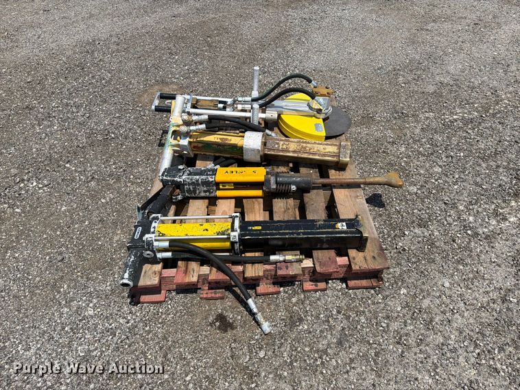 image for item FI0299 Tools