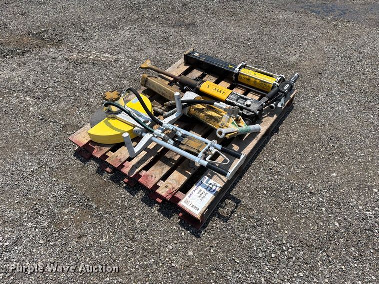 image for item FI0299 Tools