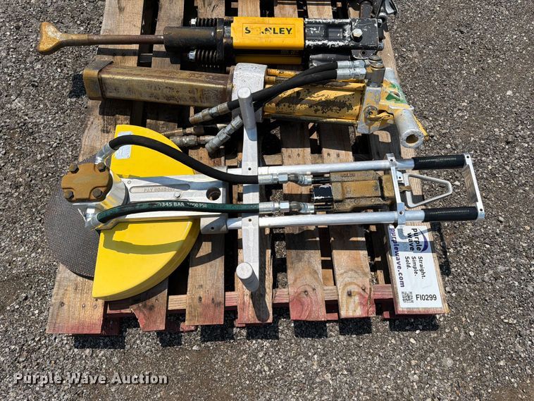 image for item FI0299 Tools