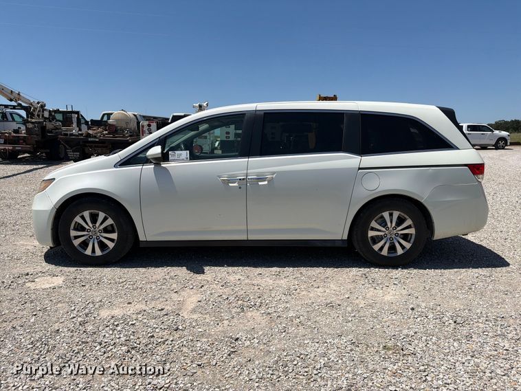 image for item FI0304 2014 Honda Odyssey van