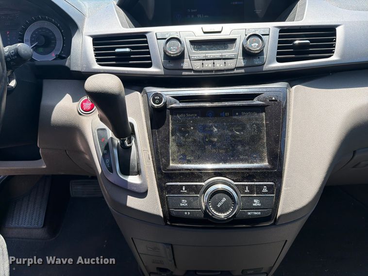 image for item FI0304 2014 Honda Odyssey van